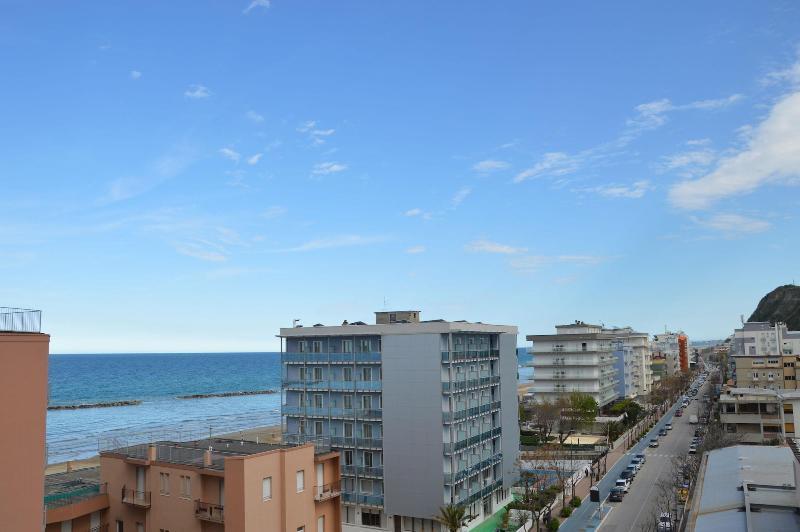 Hotel Caesar Pesaro Dış mekan fotoğraf
