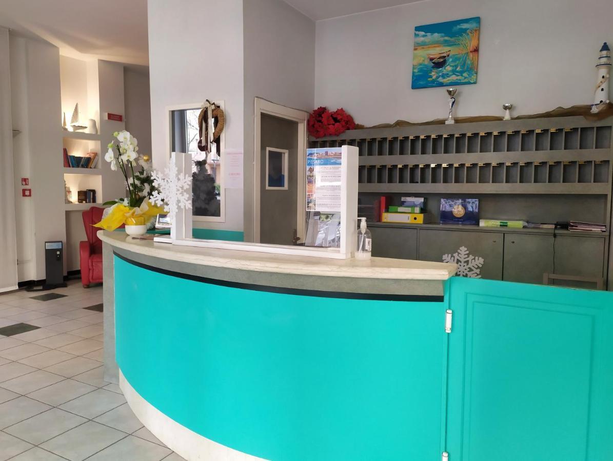 Hotel Caesar Pesaro Dış mekan fotoğraf